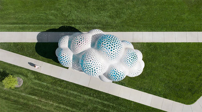 Фотография: Столпы мечтаний: воздушная шарообразная скульптура из 3564-х частей №3 - BigPicture.ru
