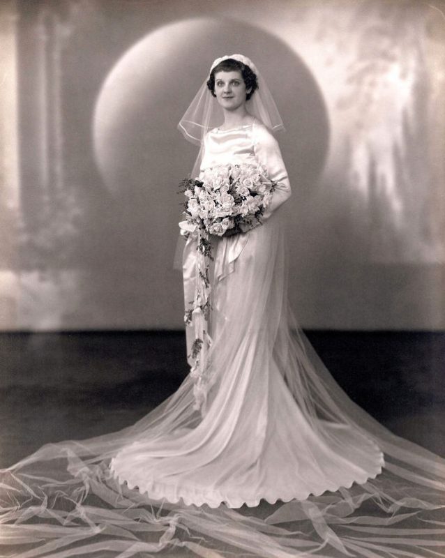 Фотография: Длина имеет значение: уникальные снимки невест 30-х годов №5 - BigPicture.ru