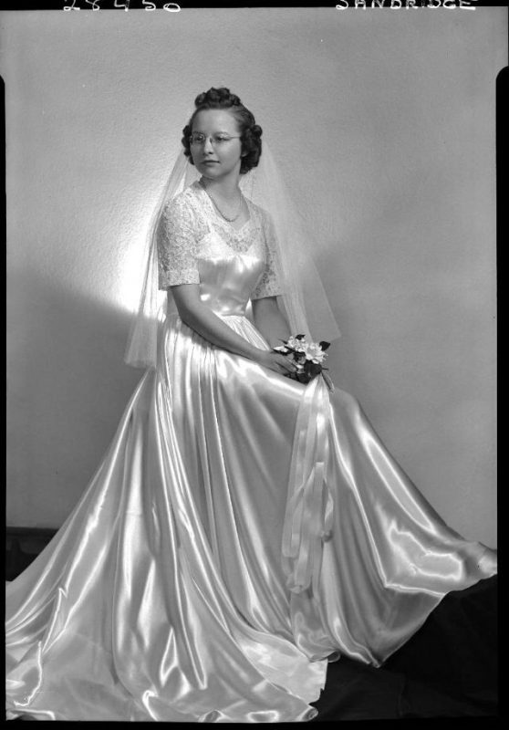Фотография: Длина имеет значение: уникальные снимки невест 30-х годов №7 - BigPicture.ru