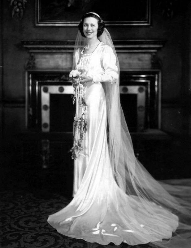 Фотография: Длина имеет значение: уникальные снимки невест 30-х годов №9 - BigPicture.ru