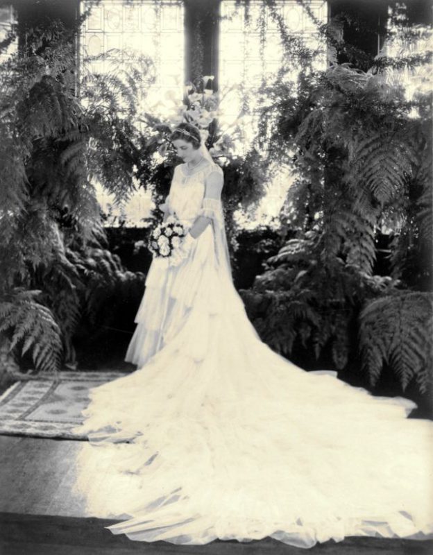 Фотография: Длина имеет значение: уникальные снимки невест 30-х годов №24 - BigPicture.ru
