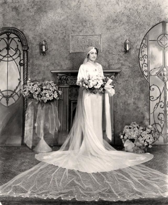 Фотография: Длина имеет значение: уникальные снимки невест 30-х годов №28 - BigPicture.ru