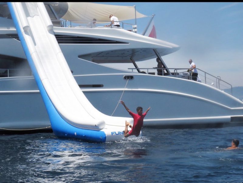 Фотография: Рай на волнах: на борту роскошной яхты Криштиану Роналду, стоимостью миллионы №11 - BigPicture.ru