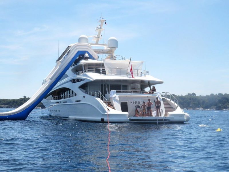 Фотография: Рай на волнах: на борту роскошной яхты Криштиану Роналду, стоимостью миллионы №5 - BigPicture.ru