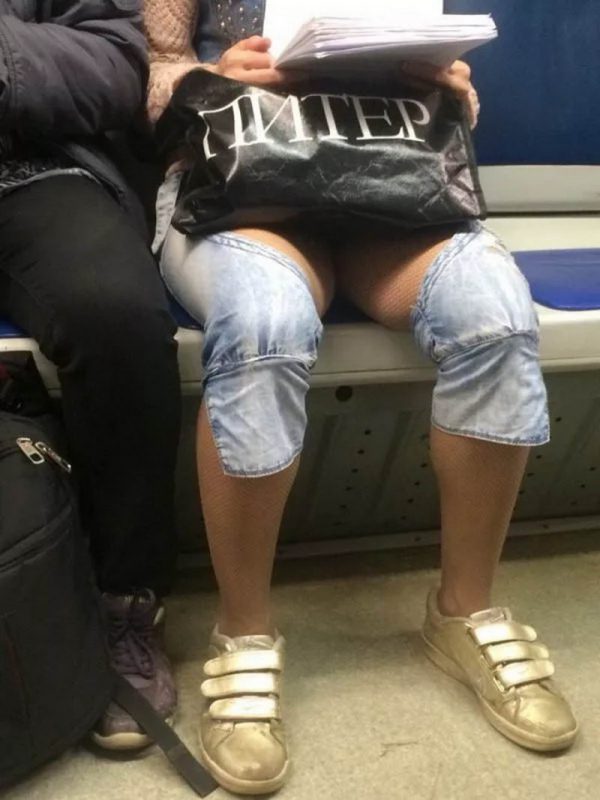 Фотография: Мода из народа: самые яркие пассажиры российского метро №20 - BigPicture.ru