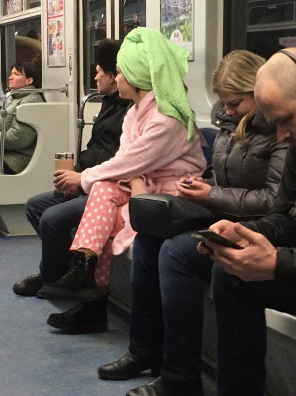 Фотография: Мода из народа: самые яркие пассажиры российского метро №18 - BigPicture.ru