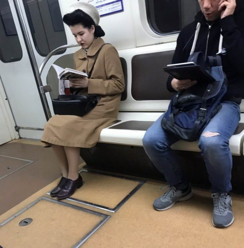 Фотография: Мода из народа: самые яркие пассажиры российского метро №7 - BigPicture.ru