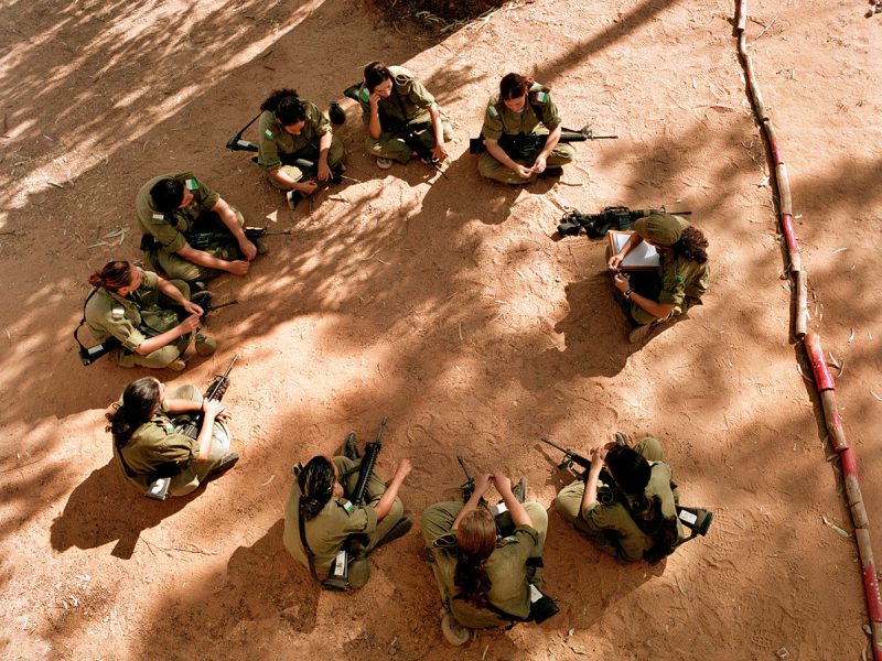 Фотография: Девушки армии Израиля: особый взгляд на женщин-воинов в фотоработах Рэйчел Папо №12 - BigPicture.ru