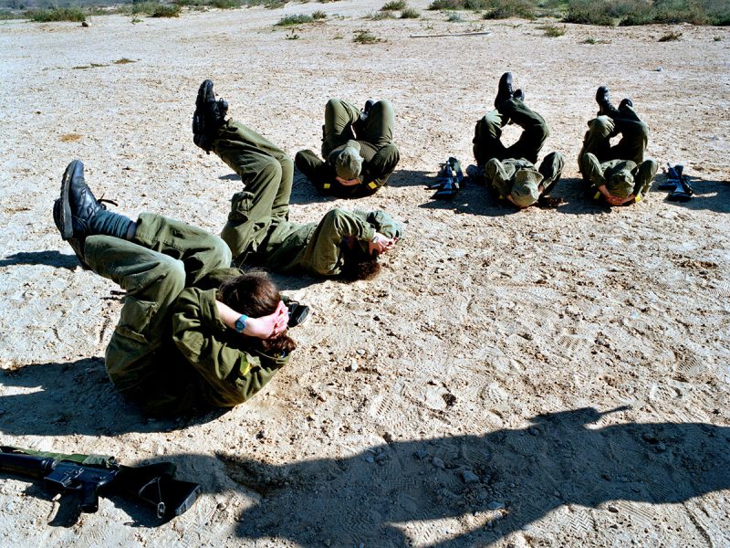 Девушки армии Израиля: особый взгляд на женщин-воинов в фотоработах Рэйчел Папо