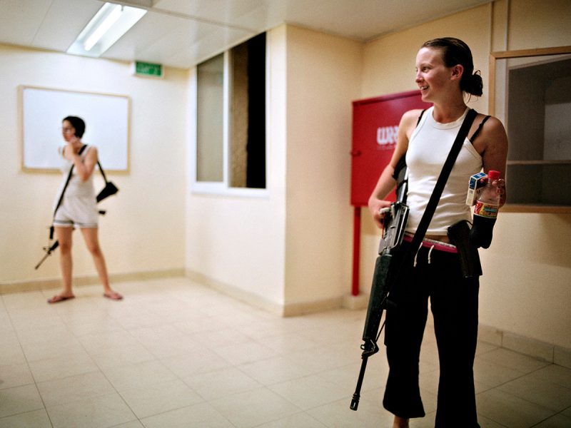 Фотография: Девушки армии Израиля: особый взгляд на женщин-воинов в фотоработах Рэйчел Папо №6 - BigPicture.ru