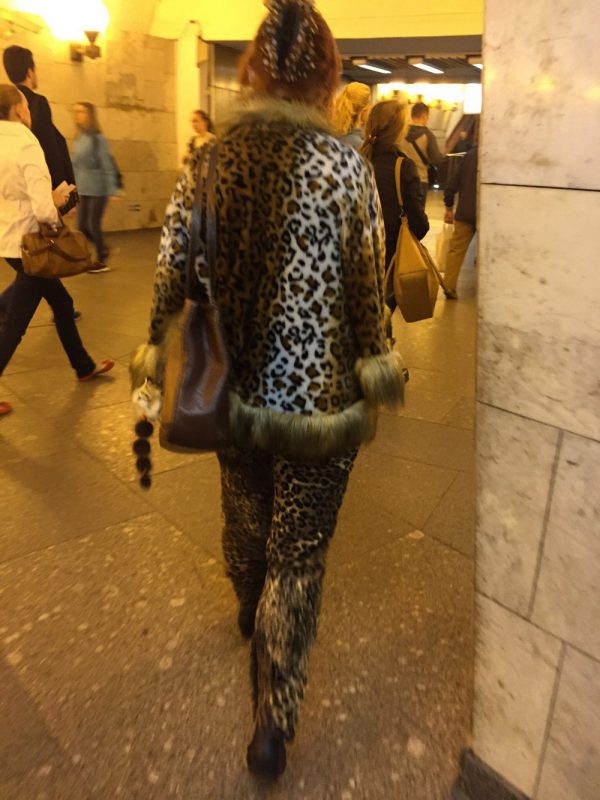 Фотография: Мода из народа: самые яркие пассажиры российского метро №26 - BigPicture.ru