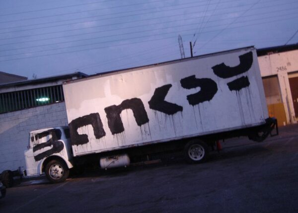 Бэнкси – самый таинственный и скандальный мастер граффити