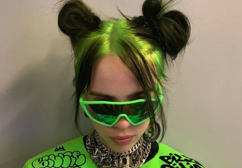 Фотография: Билли Айлиш задает тренды: певица покрасила волосы в неоновый зеленый цвет №1 - BigPicture.ru