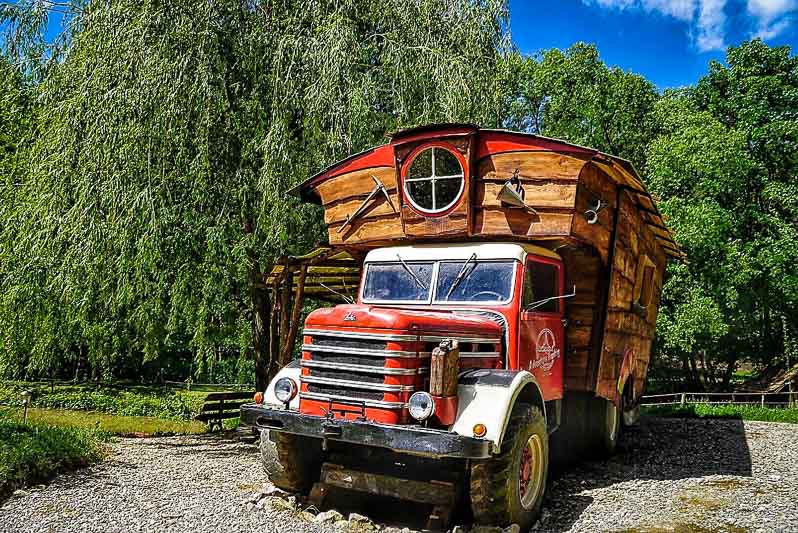 Фотография: Дома-грузовики - диковатый, но милый пережиток эпохи хиппи №16 - BigPicture.ru