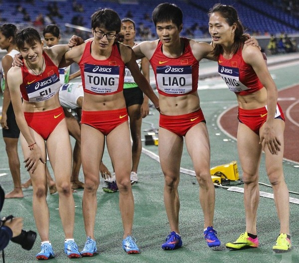 Фотография: Половая принадлежность китайских легкоатлеток вызвала споры среди болельщиков №2 - BigPicture.ru