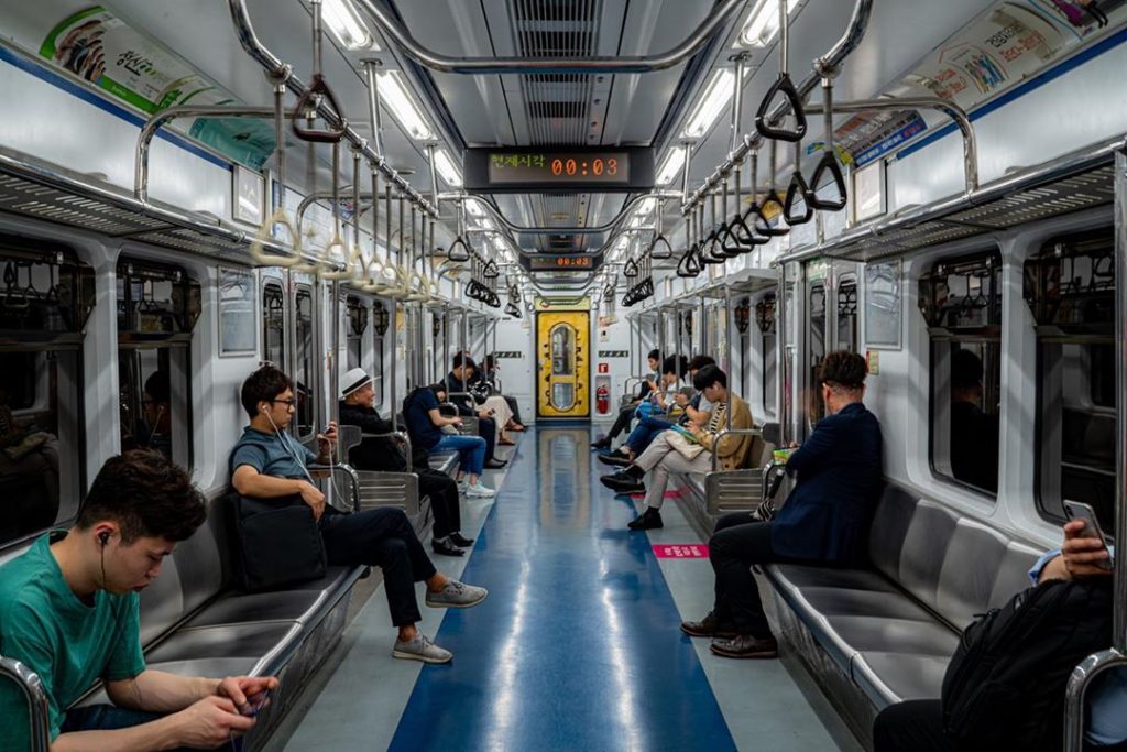Фотография: От Сеула до Тегерана: как выглядят вагоны метро в разных странах мира №3 - BigPicture.ru