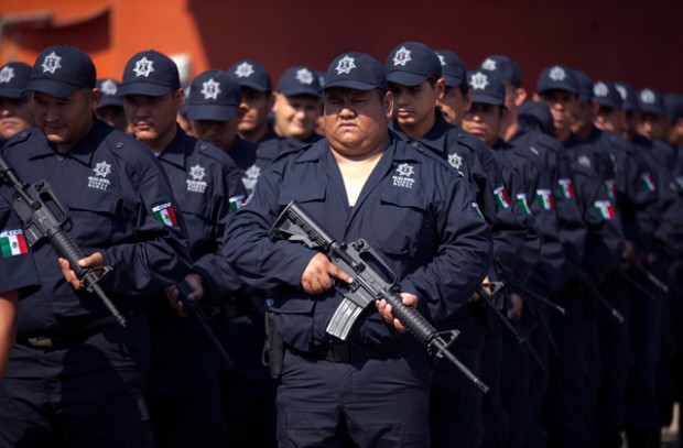 Фотография: Гражданская война в Мексике: как простые граждане громили наркокартели №9 - BigPicture.ru