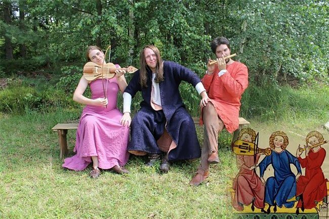 Фотография: Странные и смешные реконструкции средневековых рисунков №13 - BigPicture.ru
