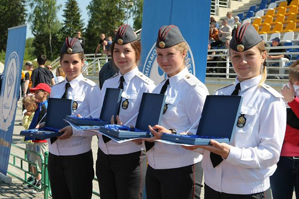 Фотография: Красавицы в погонах: как выглядят женщины-полицейские в разных странах №15 - BigPicture.ru