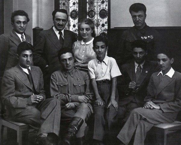 «Дело волчат»: как дети советской элиты в 1943 году хотели построить четвертый рейх знаменитости,звезды,известные люди,Знаменитости