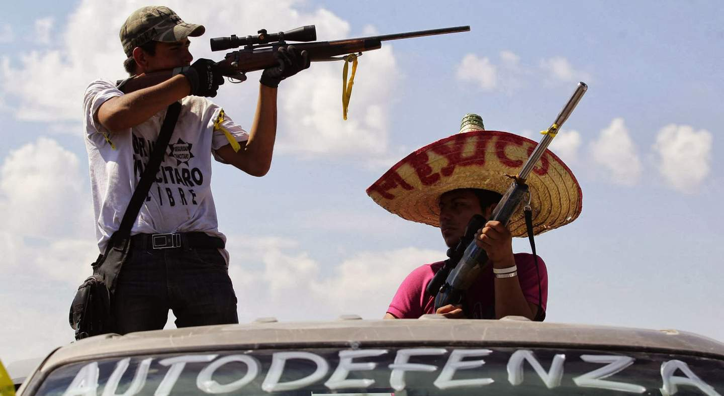 Фотография: Гражданская война в Мексике: как простые граждане громили наркокартели №7 - BigPicture.ru