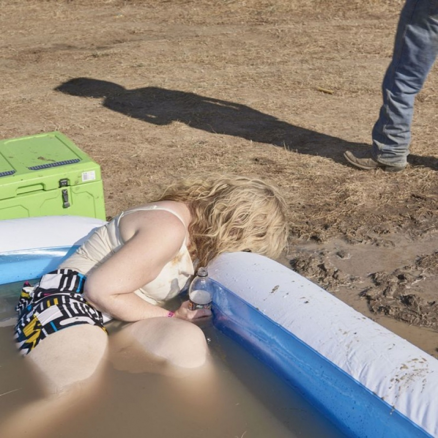 Фотография: Пьяный бал холостяков: как сельская молодежь Австралии ищет вторые половинки №4 - BigPicture.ru