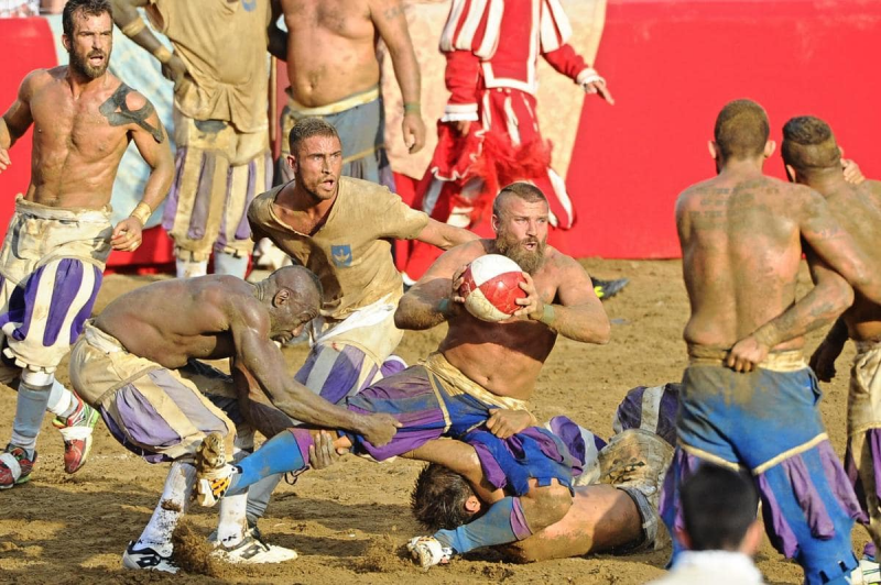 Фотография: Флорентийский футбол: мало для войны, но жестоко для игры №9 - BigPicture.ru