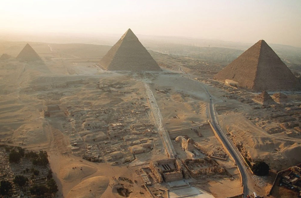 Фотография: Стоял еще до пирамид и имел другую голову: какие тайны связаны с египетским Сфинксом №7 - BigPicture.ru