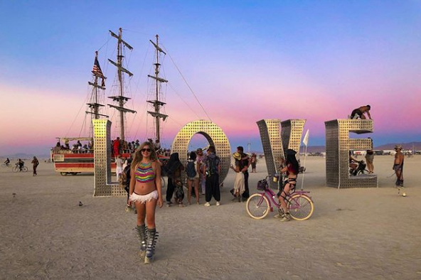 Фотография: Burning Man 2019: метаморфозы в раскаленной пустыне №4 - BigPicture.ru