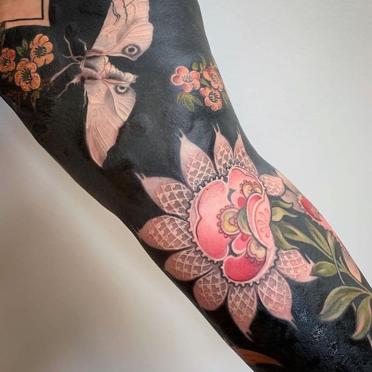 Фотография: Шедевры на теле: изысканные цветочные татуировки от Эстер Гарсии №5 - BigPicture.ru