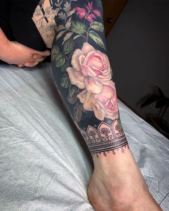 Шедевры на теле — изысканные цветочные татуировки от Эстер Гарсии