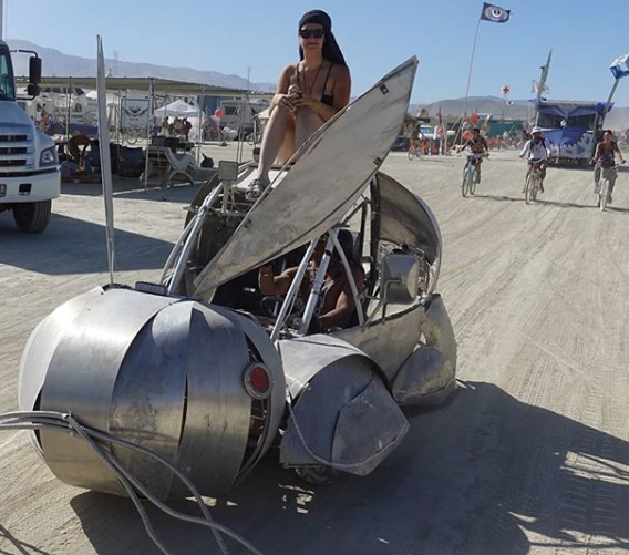 Фотография: Burning Man 2019: метаморфозы в раскаленной пустыне №16 - BigPicture.ru