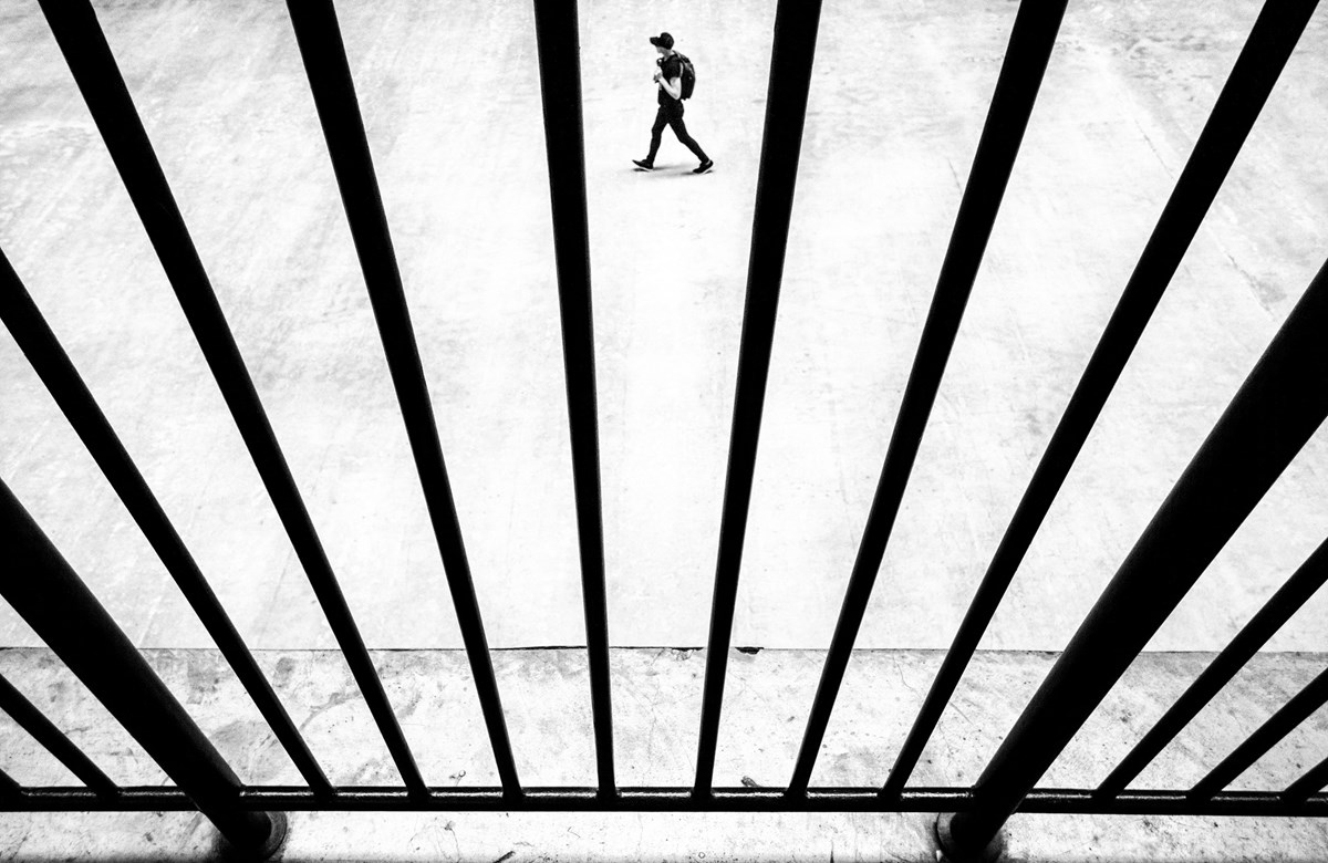 Фотография: Черно-белая уличная съемка от именитого мастера стрит-фотографии Алана Шаллера №8 - BigPicture.ru