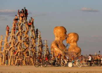 Burning Man 2019: метаморфозы в раскаленной пустыне