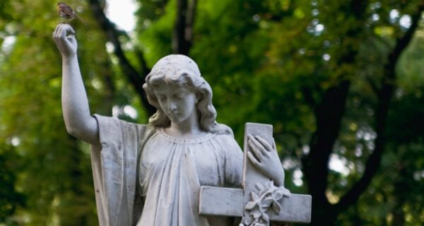 Что такое лакриматорий и почему лучше обходиться без него