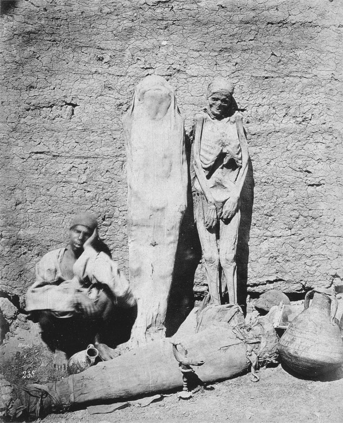 Фотография: Зачем во времена Средневековья европейцы ели египетские мумии №7 - BigPicture.ru