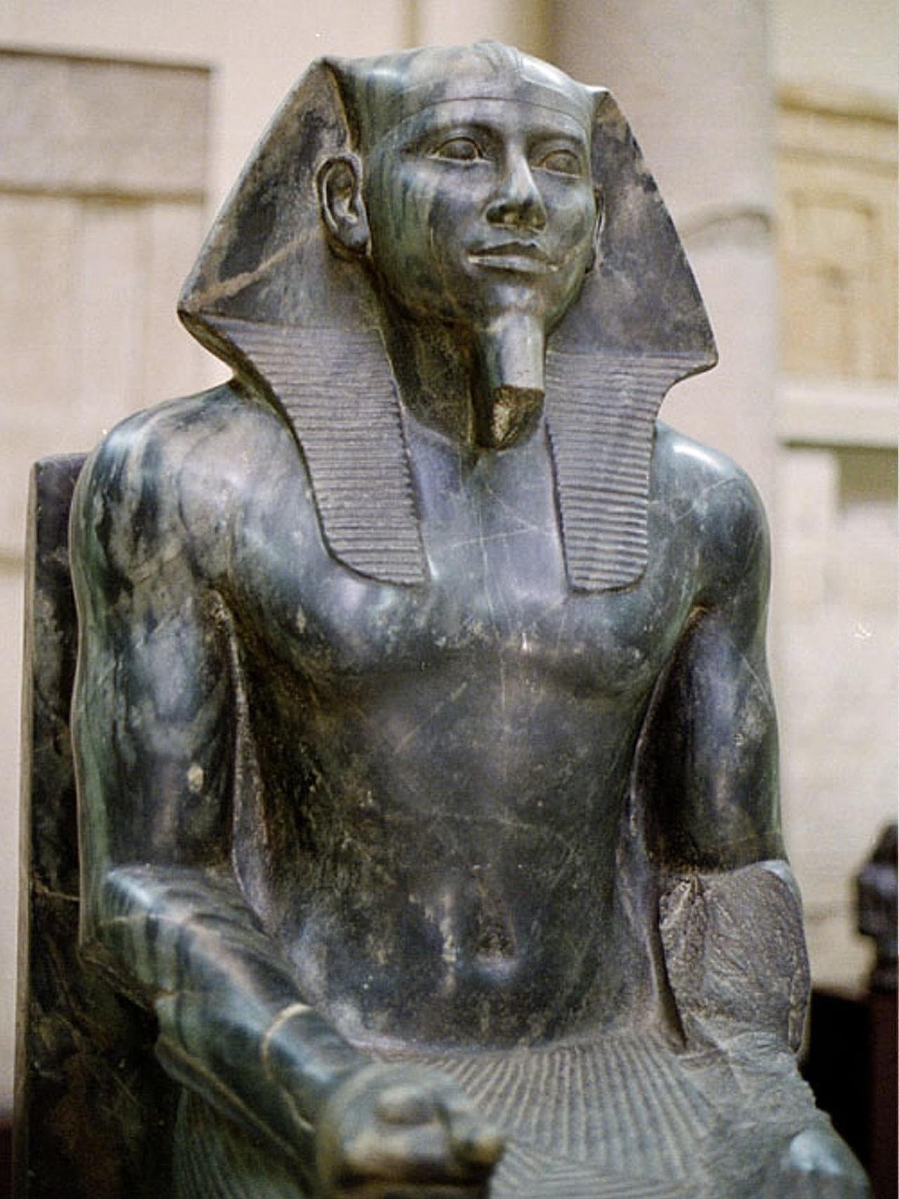 Фотография: Стоял еще до пирамид и имел другую голову: какие тайны связаны с египетским Сфинксом №4 - BigPicture.ru