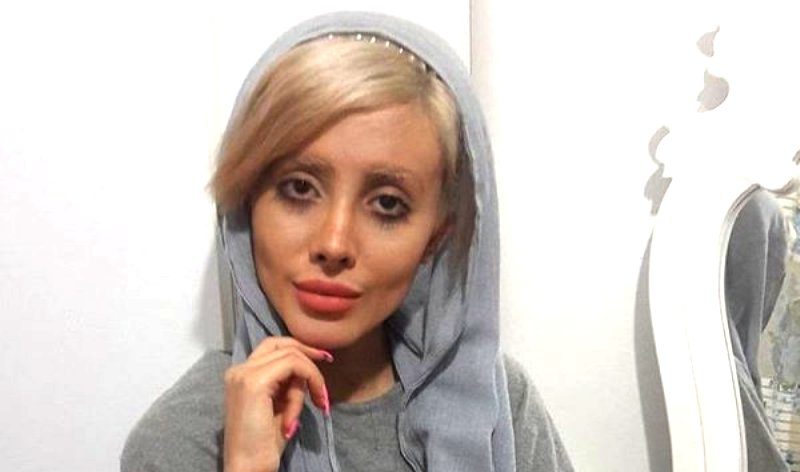Фотография: Иранская Анджелина Джоли попала за решетку по обвинению в богохульстве №4 - BigPicture.ru