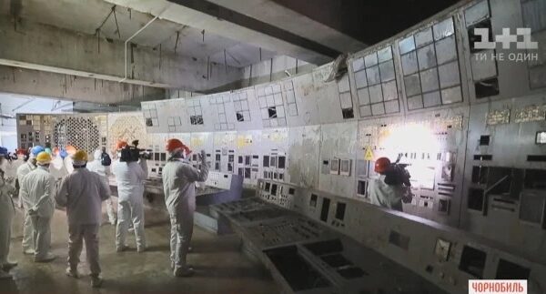 Радиоактивный аттракцион: в Чернобыле для туристов открыли зал управления, где радиация в 40 000 раз выше нормы