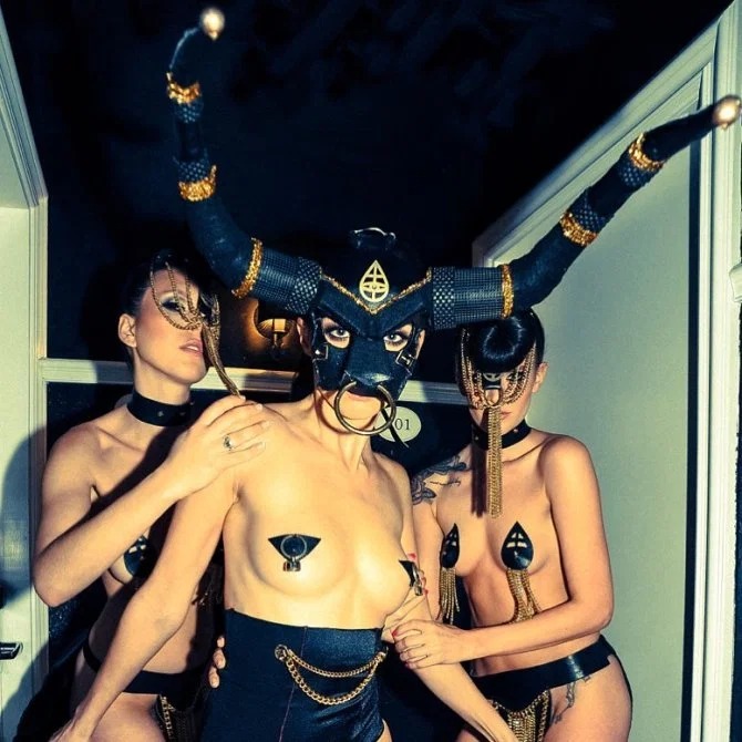 Фотография: Оргия на высшем уровне: внутри элитного секс-клуба, куда наведываются голливудские звезды и богачи №7 - BigPicture.ru