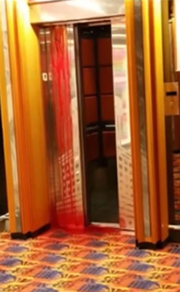 Фотография: Ловушка: жуткие случаи, после которых вы задумаетесь перед тем, как заходить в лифт №4 - BigPicture.ru