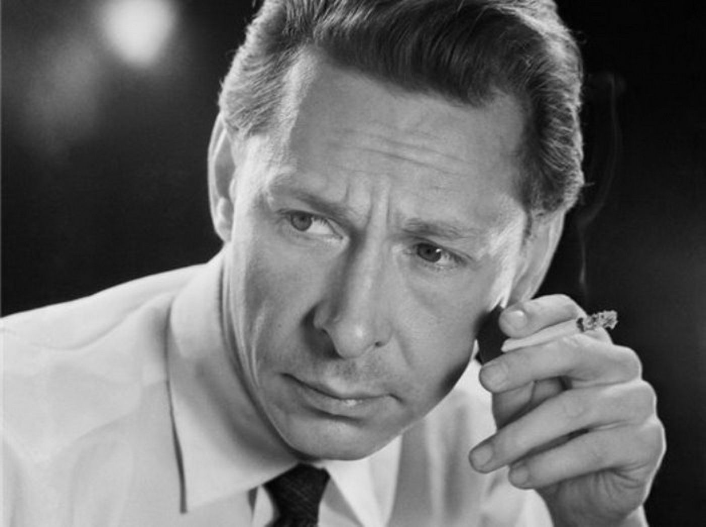 Фотография актёра и режиссёра Олега Ефремова с папиросой (Oleg Efremov)