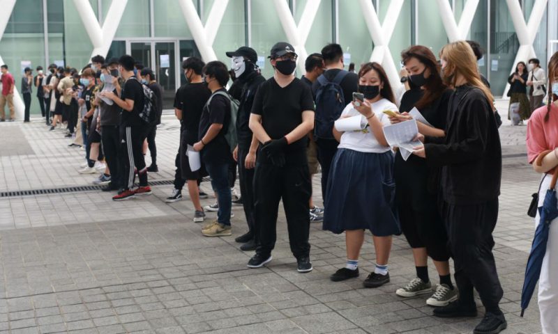 Фотография: Смерть 15-летней участницы протестов в Гонконге стала причиной беспорядков №5 - BigPicture.ru
