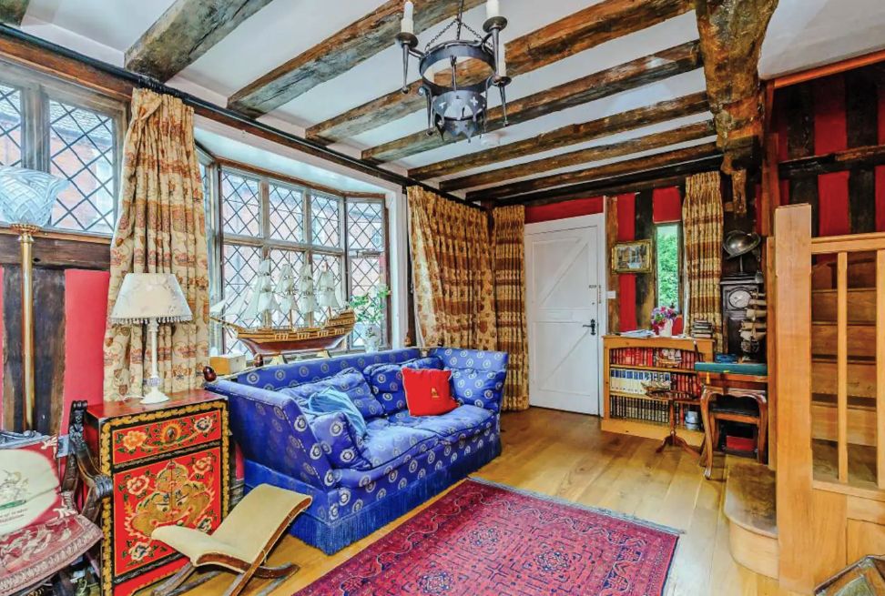 Фотография: Хотите переночевать в доме Гарри Поттера? Airbnb в помощь! №5 - BigPicture.ru