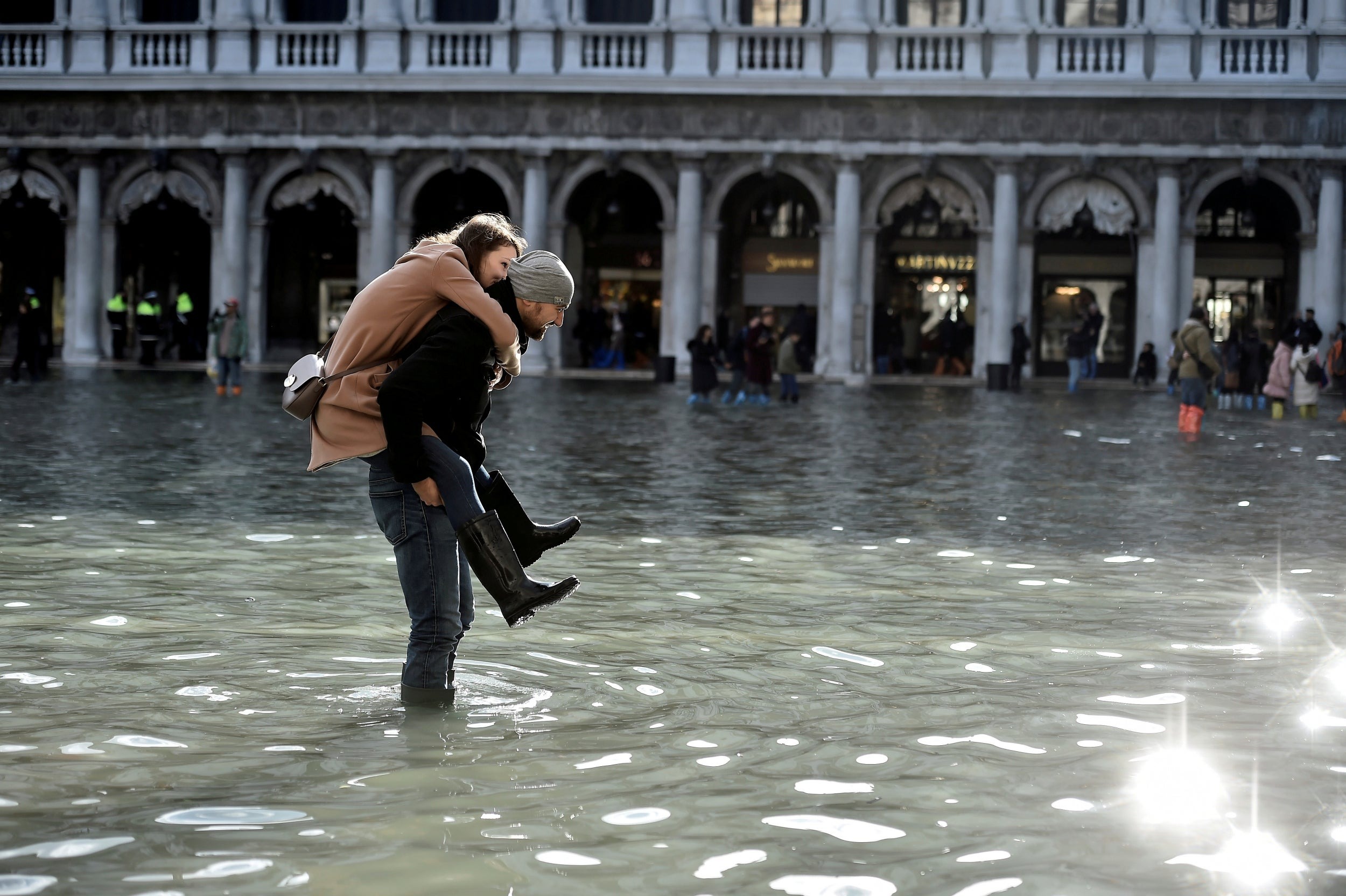 Фотография: Самый большой потоп в Венеции за последние 50 лет: россияне пожертвовали миллион евро на восстановление города на воде №8 - BigPicture.ru