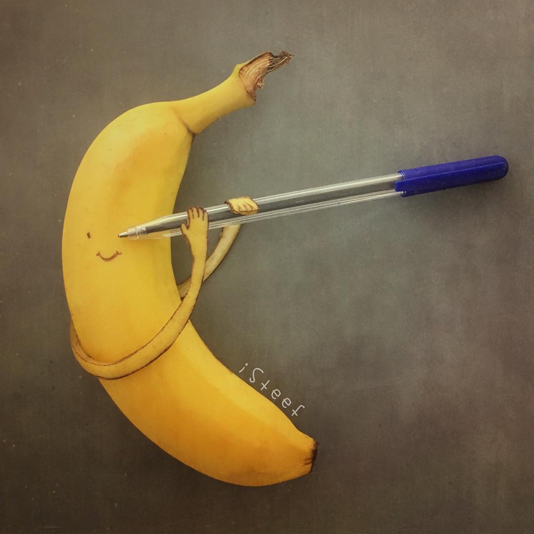 Фотография: Назло мрамору: скульптор отсекает лишнее от бананов №4 - BigPicture.ru