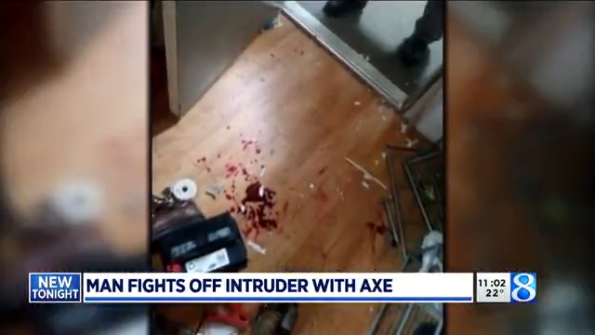 В США ролевик отбился боевым топором от ворвавшегося в дом вооруженного преступника История