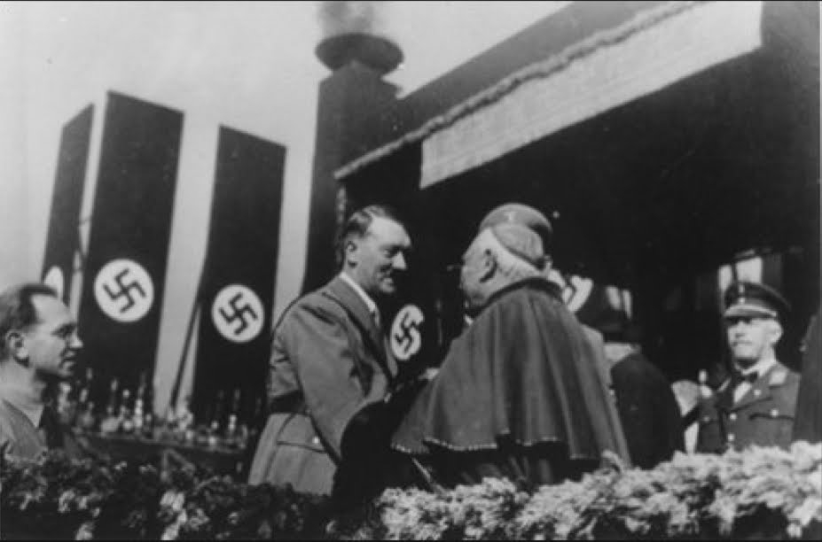 Фотография: Как католическая церьковь спасала нацистов