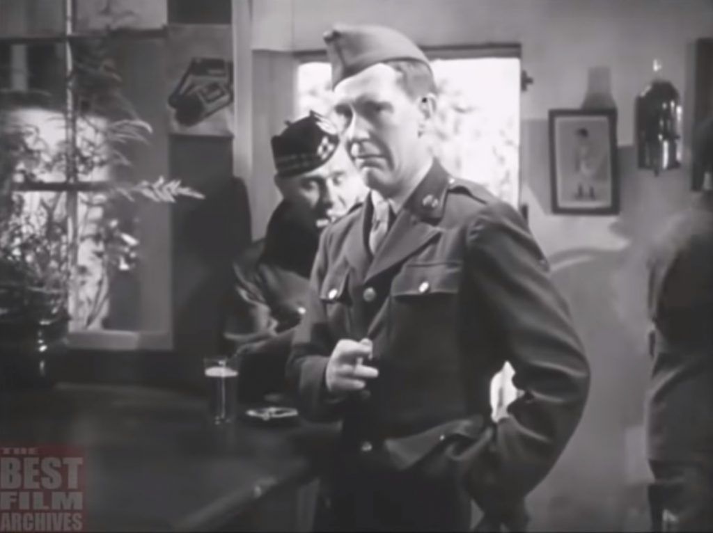 Фотография: Как правильно бухать в британском пабе: гайд для американских солдат Второй Мировой №2 - BigPicture.ru