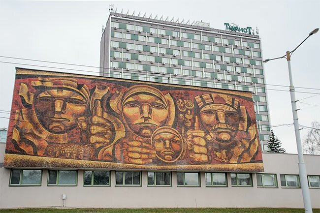 Фотография: Уникальные мозаики, сохранившиеся со времен Советского Союза №46 - BigPicture.ru
